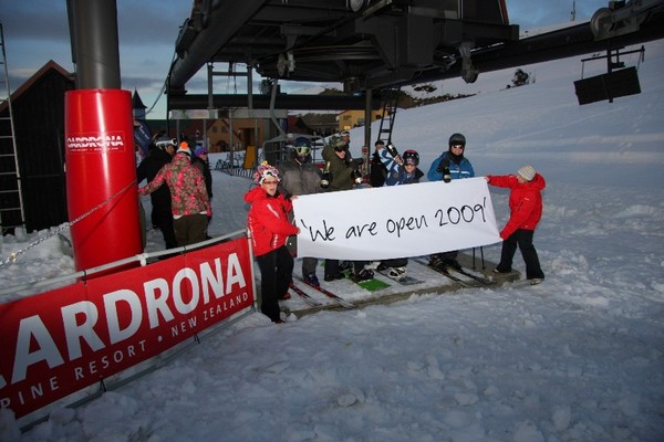 Lift opening